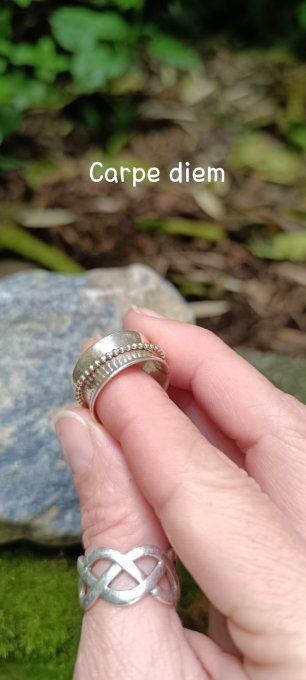 Bague à mantra